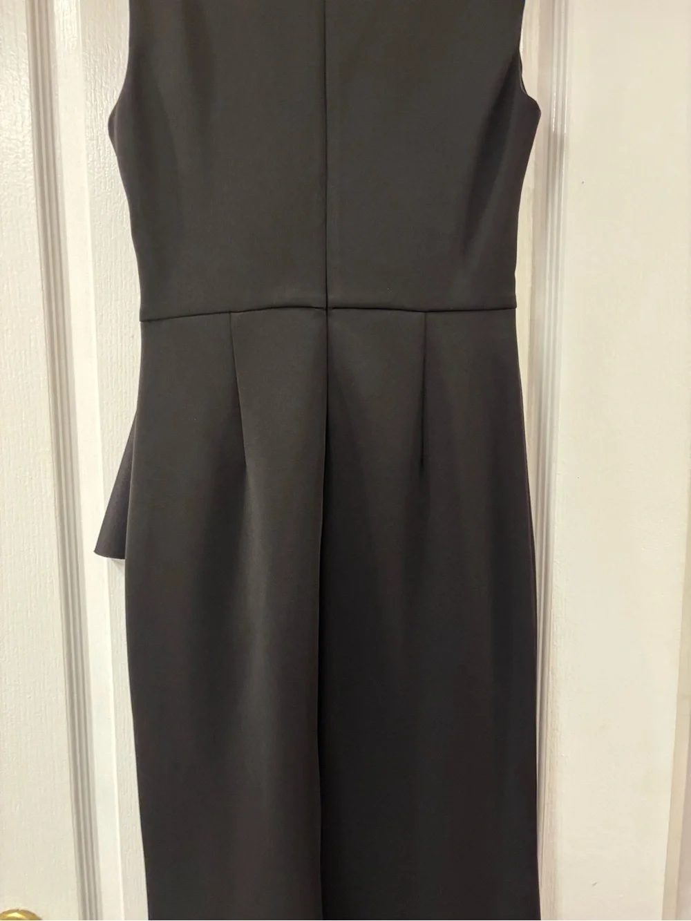 Jessica Howard Black Sleeveless Cascade Ruffle-Front Scuba Fabric Formal Dress